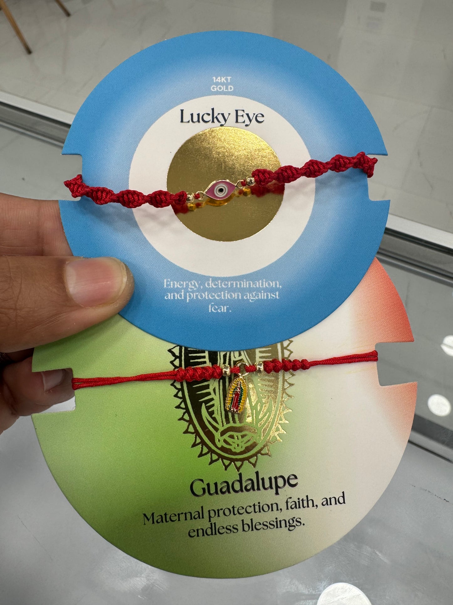 Pulseras rojos de 14k