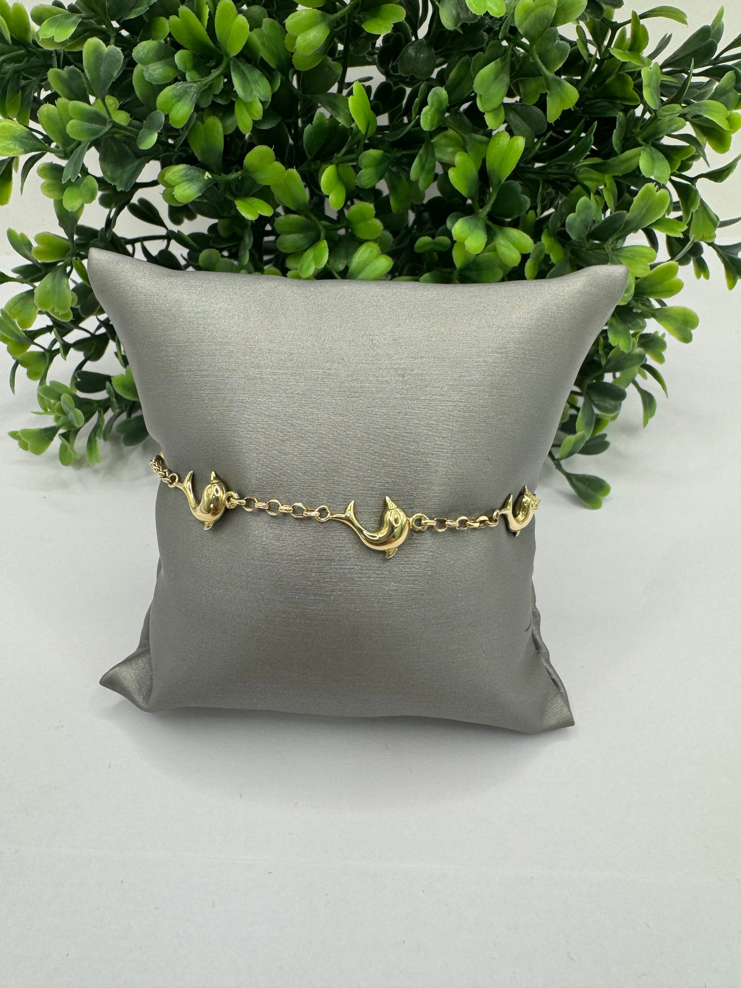 Pulsera de delfines.