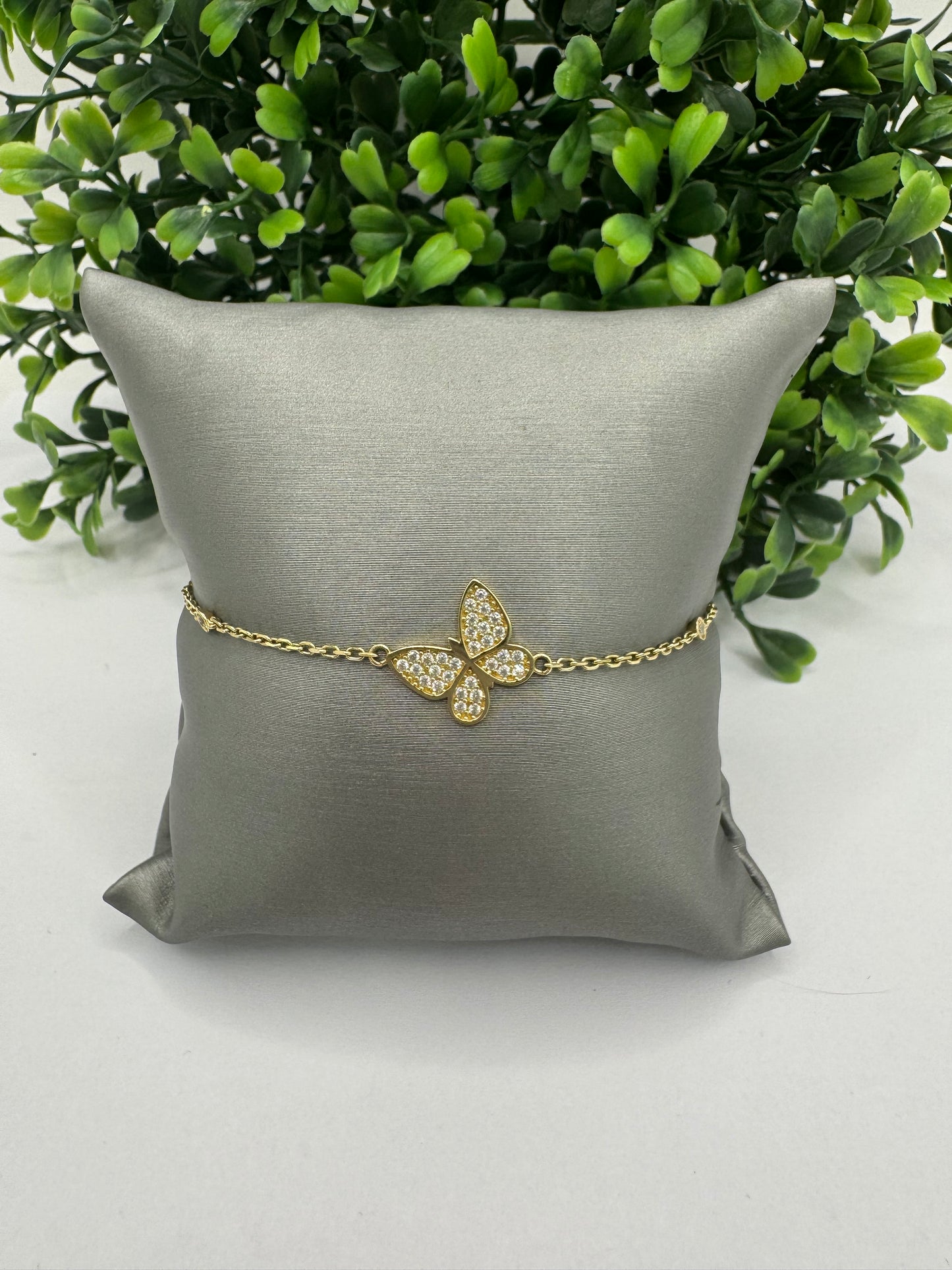 Pulsera de mariposa y sirconias.