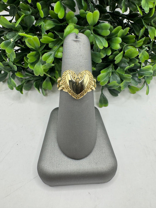 Anillo de corazón versa.