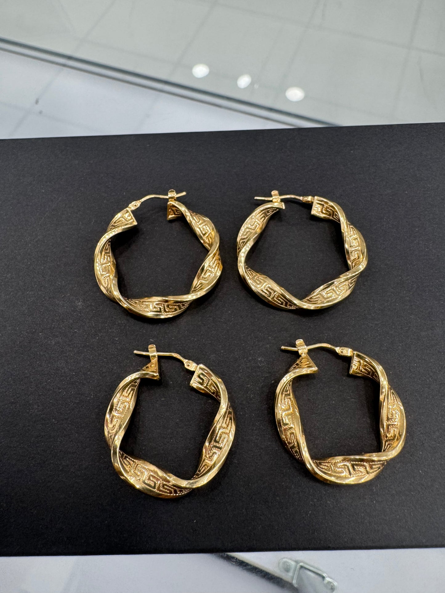 Aretes duo de argollas de 10k